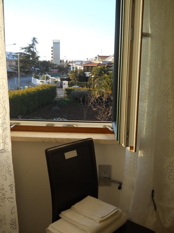 B&B Residenza Bianco Alle Grotte Di Castellana 카스텔라나그로테 객실 사진